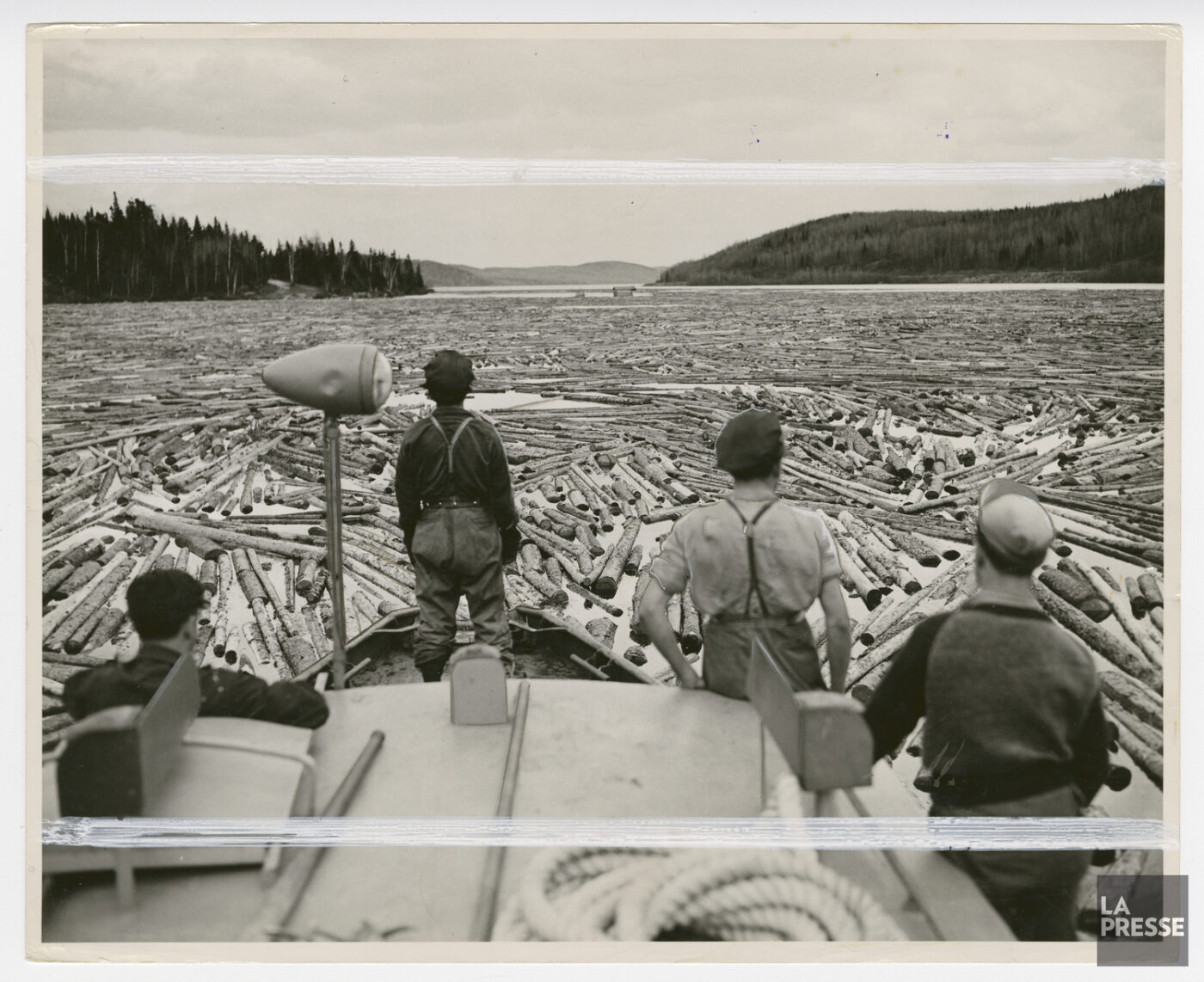 7 Flottage Du Bois Industrie Forestiere 1946 Banq Fonds La Presse 06m P833 S3 D0406 0017 1